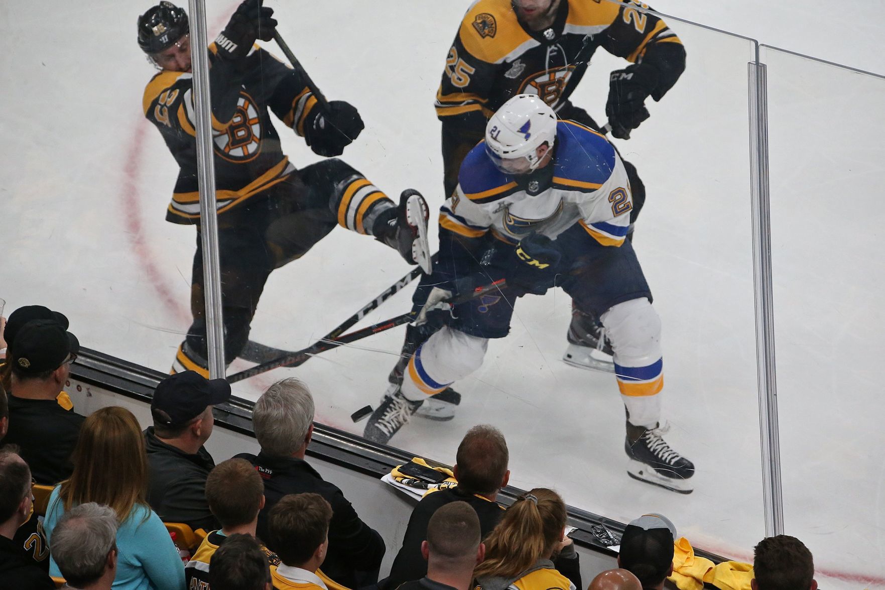 Blues skate in critical Game 5 of the Stanley Cup Final
